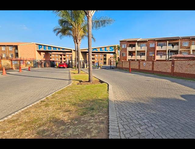 3 BEDROOM APARTMENT FOR SALE IN BOKSBURG